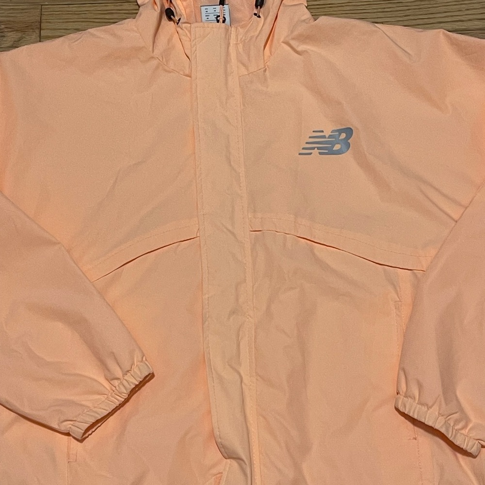New Balance Women's Peach Jacket Size Medium - Picture 5 of 8